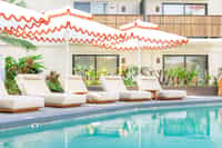 White Sands Hotel