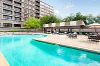 DoubleTree by Hilton Hotel & Suites Houston by the Galleria