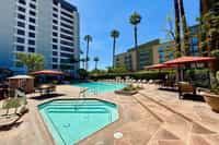 Marriott Riverside at the Convention Center