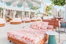 Backrow Daybed