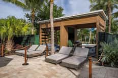 Premium Cabana