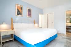 All-Inclusive Day Room