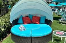 Main Pool Premium Daybed