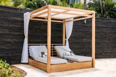 Olakino (adults-only wellness experience) Daybed