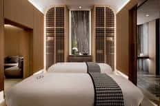Relaxation Massage (60-Minutes) + Spa Pass