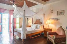 All-Inclusive Day Room + Transportation