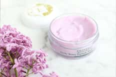 Signature Facial (50 minutes) + Day Pass