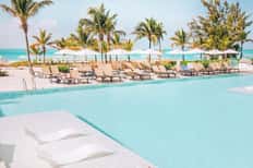 60-Minute Massage + All-Inclusive Day Pass