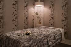 50-Minute Relaxation Massage + Spa Pass