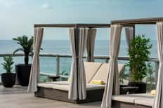 Canopy Daybed