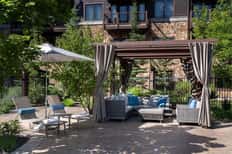 Premium Pool Cabana