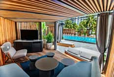 Solara Curved Grand Pool Cabana