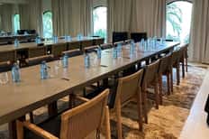 Aura Meeting Room