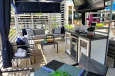 Family Pool Suite Cabana
