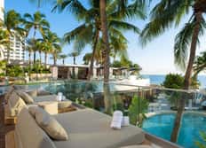 Verandah Social Club Tidebed