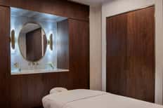 60-Minute Massage + Spa Pass