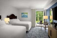 Deluxe Day Room + Pool Pass