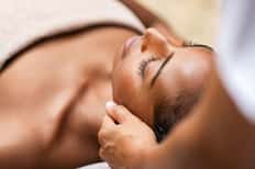 60-Minute Summer Renewal Facial + Spa Pass
