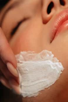 50-Minute LED Radiance Facial + Pool Access