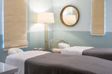 30-Minute Wave Reflexology + Fitness Access