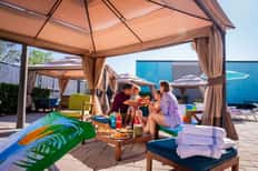 Parrot's Perch Cabana