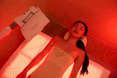 20-Minute Red Light Therapy + Pool Access