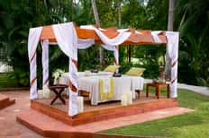 50-Minute Relaxing Massage + Hydrotherapy