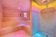 50-Minute Hydro Facial Aqua Boost + Spa Access