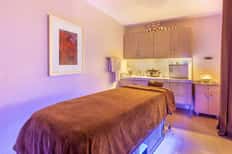 50-Minute Aroma Therapy Massage + Spa Access