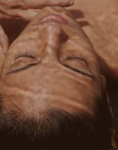 45-Minute Lymphatic Drainage Facial