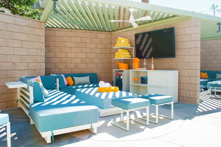 Big Cabana (With Private Hot Tub)