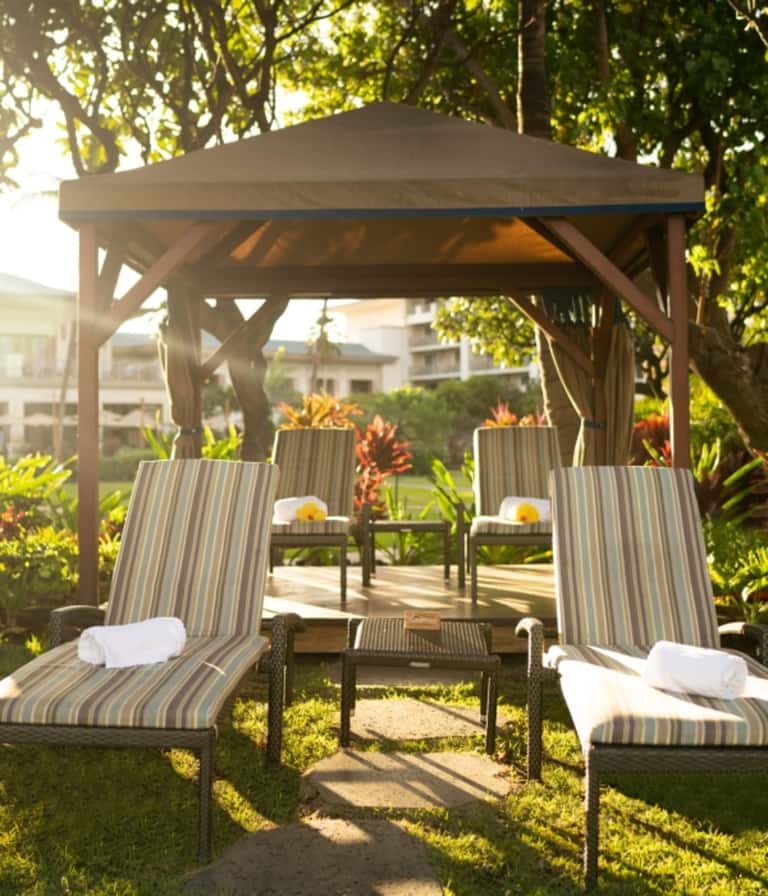 Poolside Family Hale (Cabana)