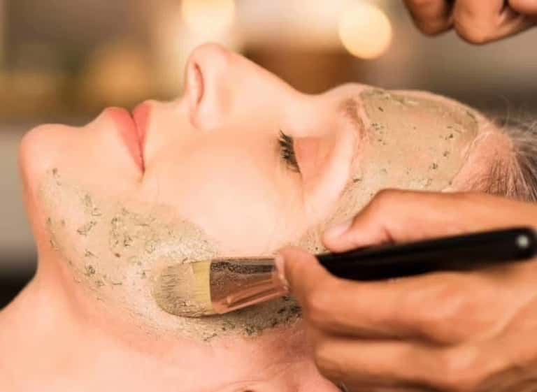 50-Minute Sonoran Seasonal Facial + Adult-Only Spa Pool Access