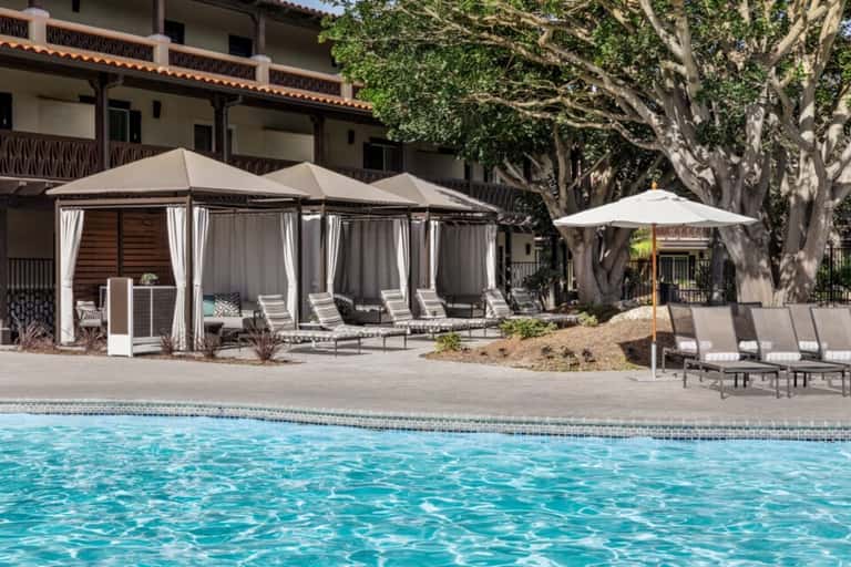 Premium Cabana