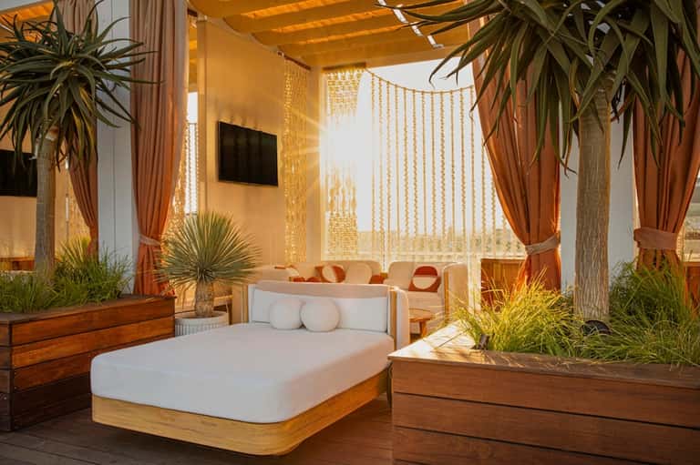 WET Deck Cabana