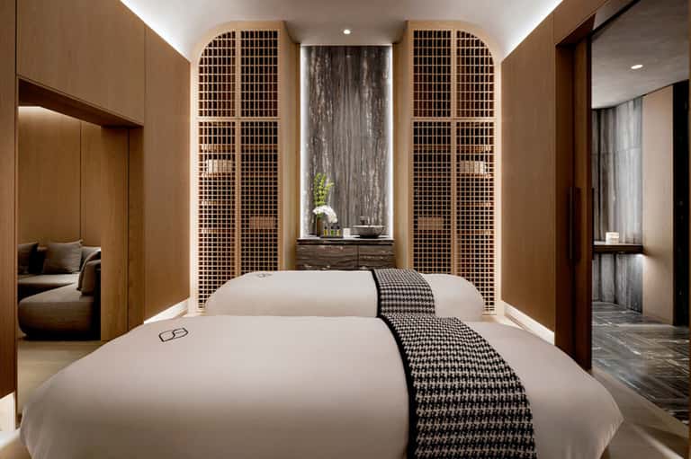Relaxation Massage (60-Minutes) + Spa Pass