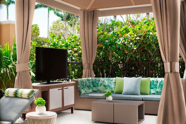 Family Pool Cabana