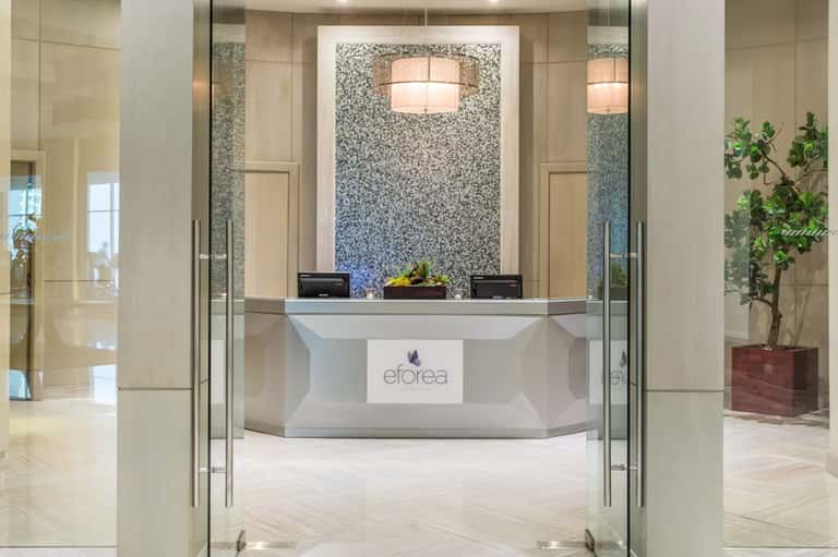 Hot Stones Massage (50-Minutes) + Day Pass