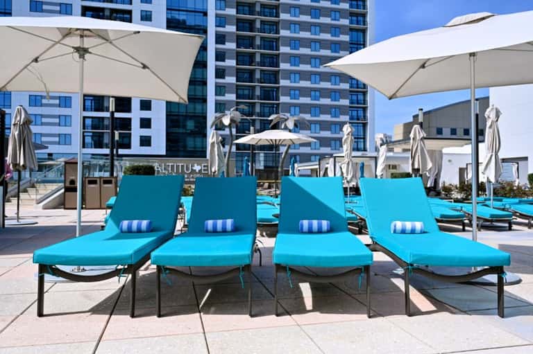 Pool Lounger (Full Day)
