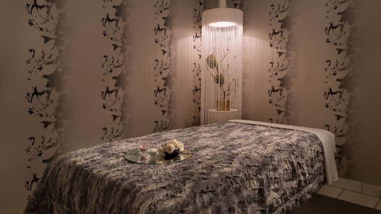 Spa Pass + 50-Minute Relaxation Massage