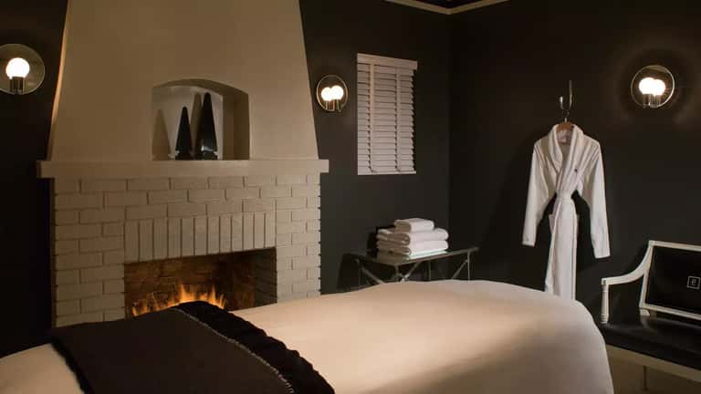 60-Minute Avalon Massage + Spa Pass