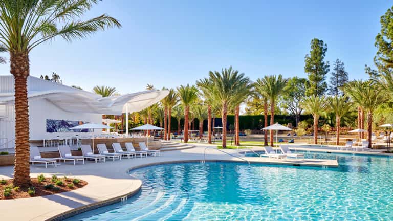 Luxury Suite Cabana