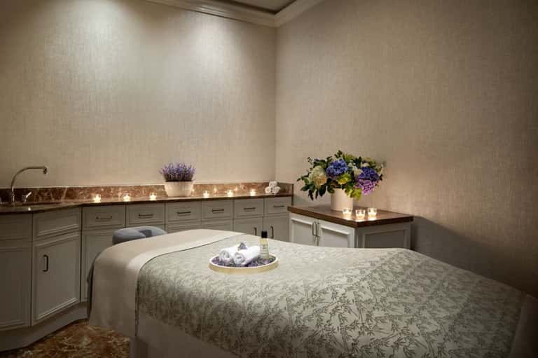 50-Minute Aromatherapy Serenity Massage + Wellness Pass