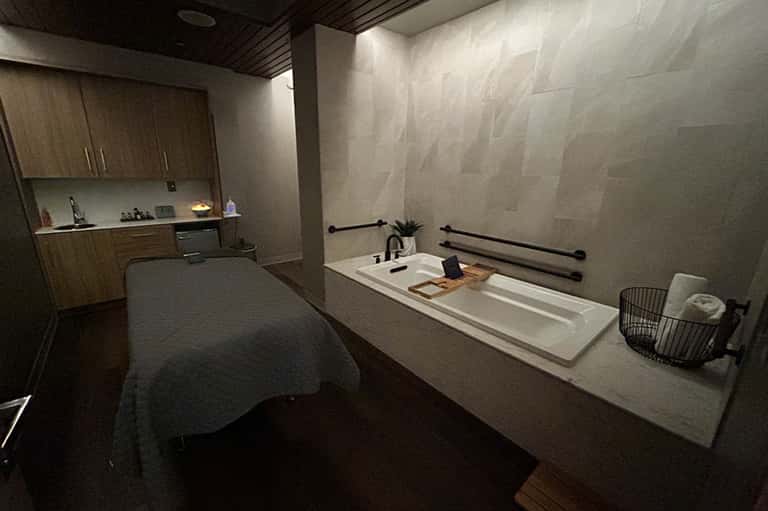 Body Balance Massage + Spa Pass