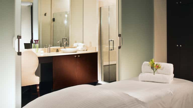 50-Minute Waldorf Astoria Stress Relief Massage + Day Pass