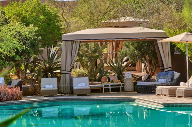 Family Luxury Cabana