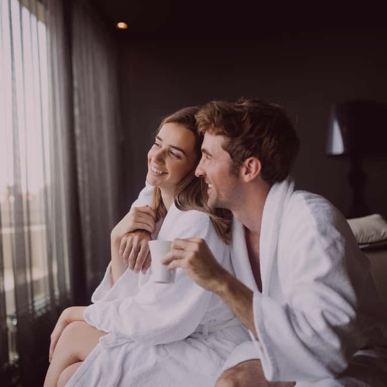 50-minute Relaxation Couples Massage + Spa Pass
