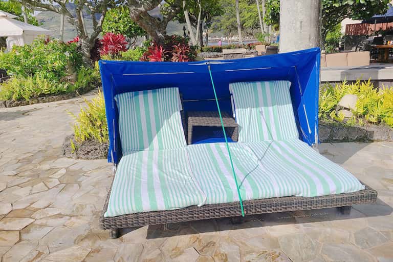 O'ahu Daybed - Poolside