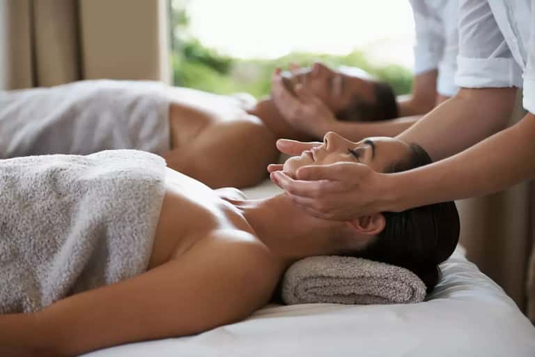 50-Minute Lomi Juma Massage