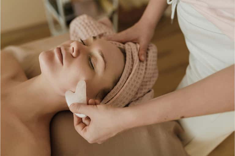 50-Minute Lomi Juma Massage